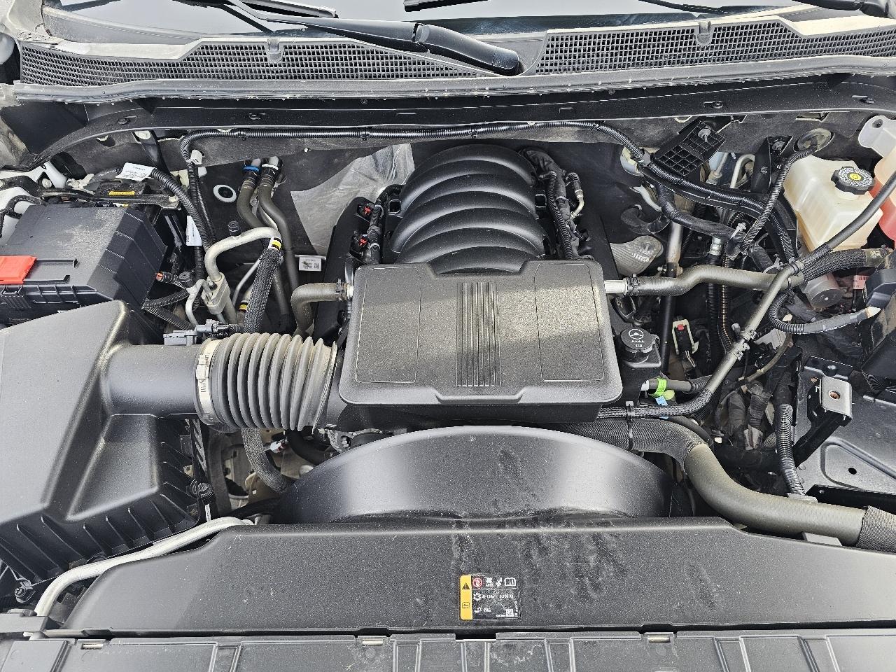 Chevrolet Silverado 2500HD 4WD Reg Cab 142" Work Truck 2025