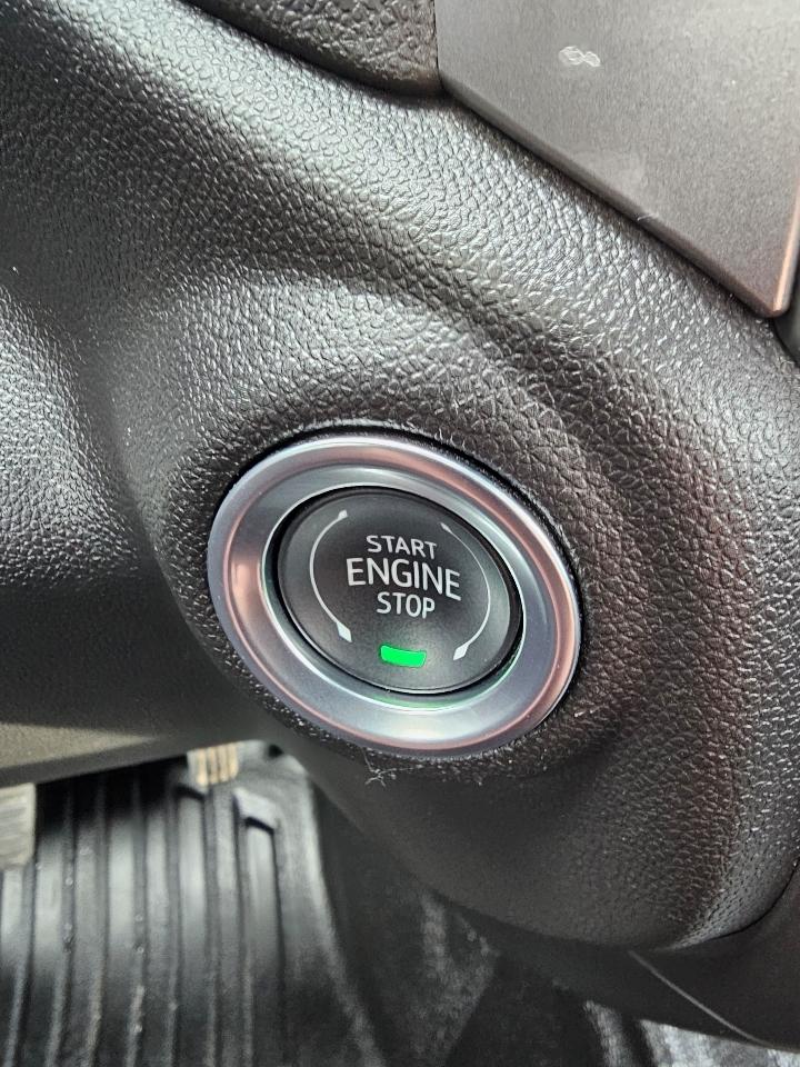 Chevrolet Silverado 2500HD 4WD Reg Cab 142" Work Truck 2025