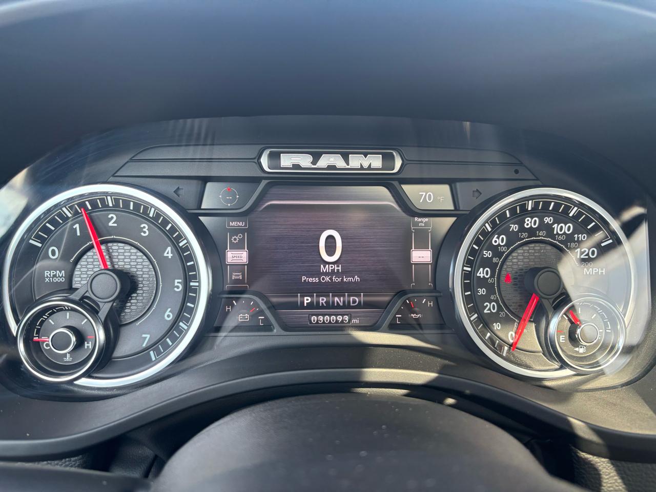 RAM 1500 Big Horn 4x4 Crew Cab 5'7" Box 2023