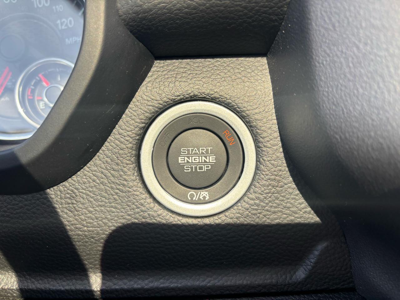 RAM 1500 Big Horn 4x4 Crew Cab 5'7" Box 2023