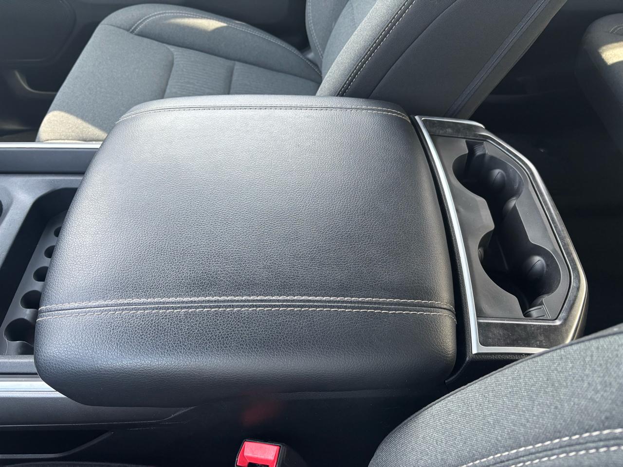 RAM 1500 Big Horn 4x4 Crew Cab 5'7" Box 2023