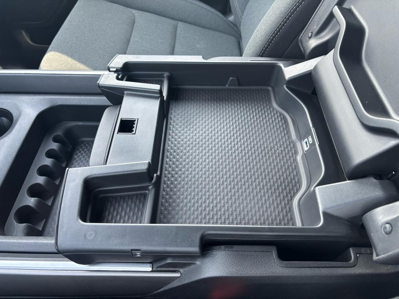 RAM 1500 Big Horn 4x4 Crew Cab 5'7" Box 2023