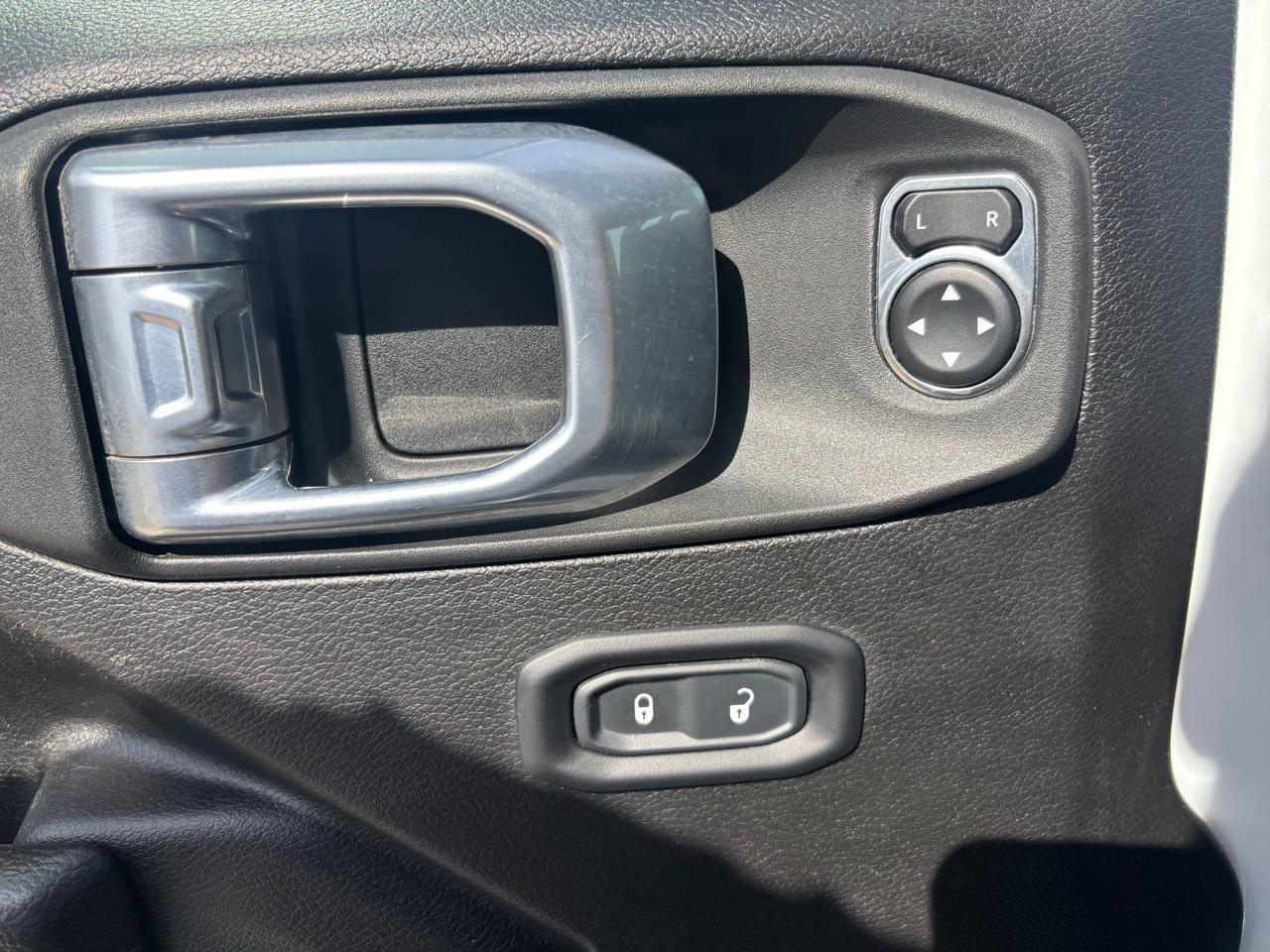 Jeep Wrangler Willys 4x4 2022