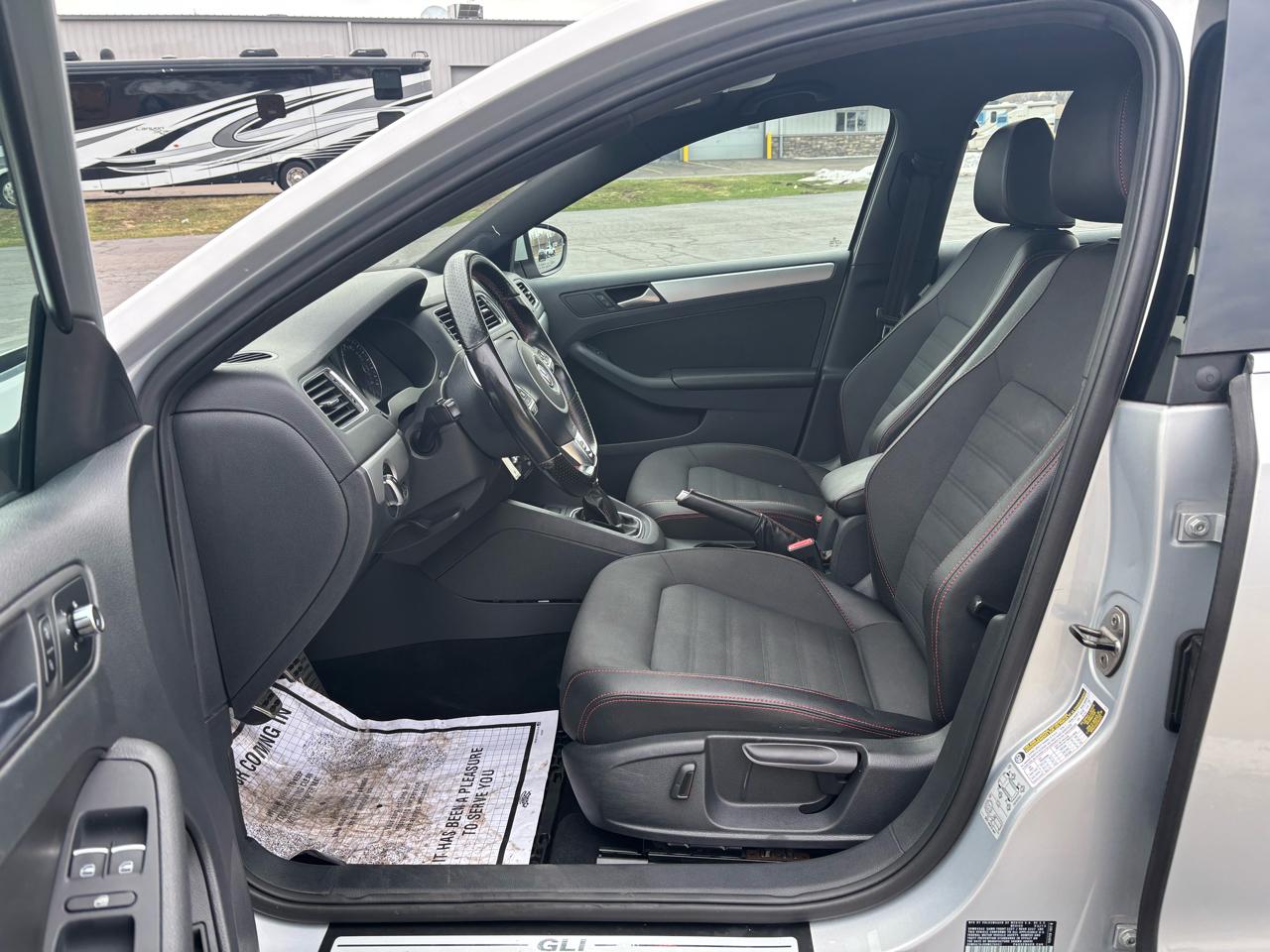 Volkswagen GLI 4dr Sdn Man Autobahn w/Nav PZEV *Ltd Avail* 2013