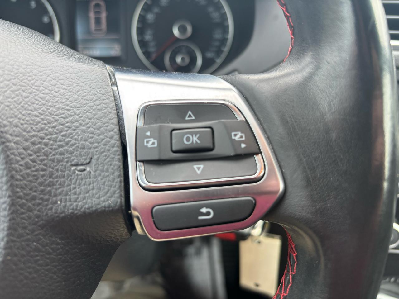 Volkswagen GLI 4dr Sdn Man Autobahn w/Nav PZEV *Ltd Avail* 2013