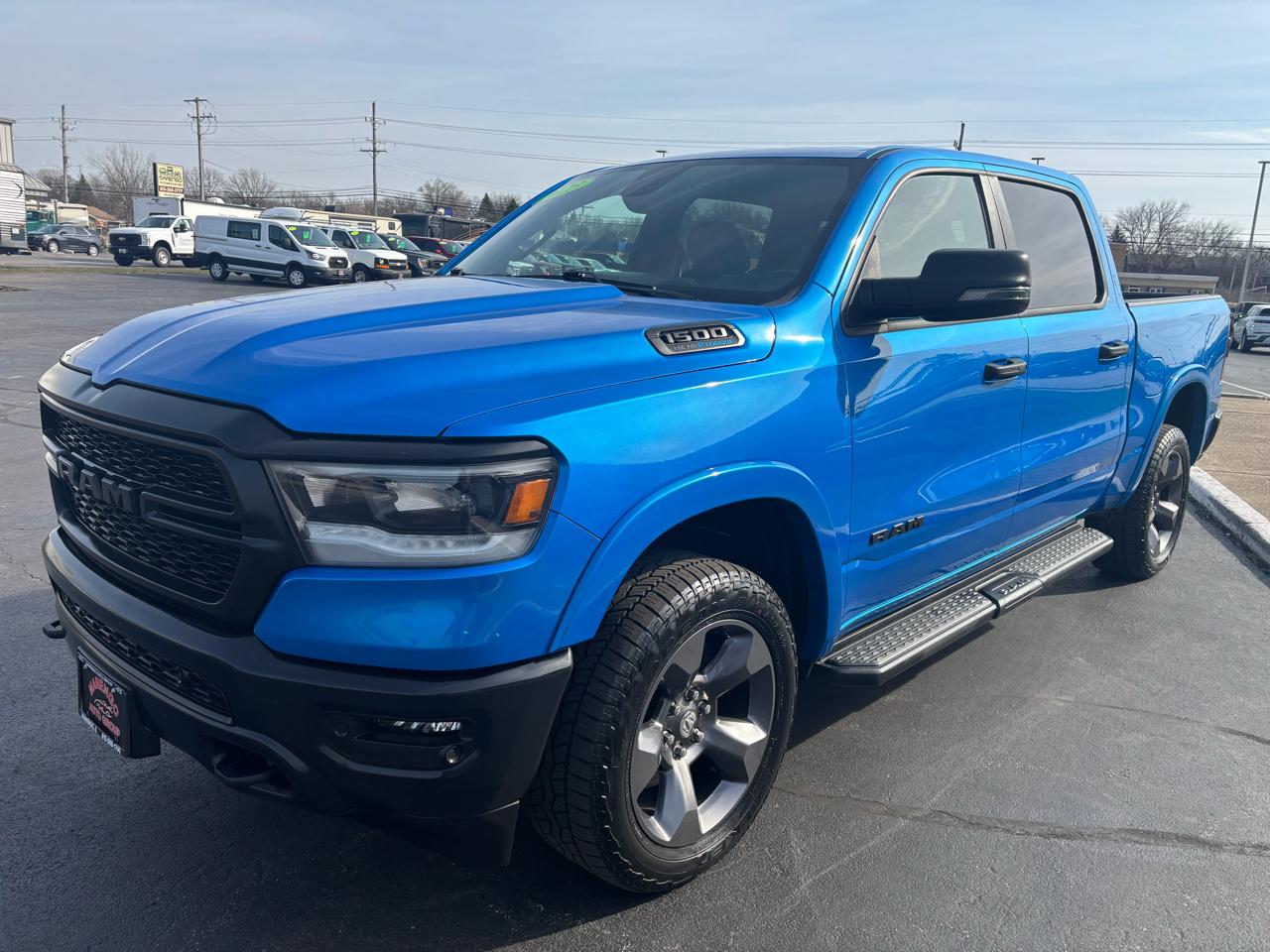 RAM 1500 Big Horn 4x4 Crew Cab 5'7" Box 2023