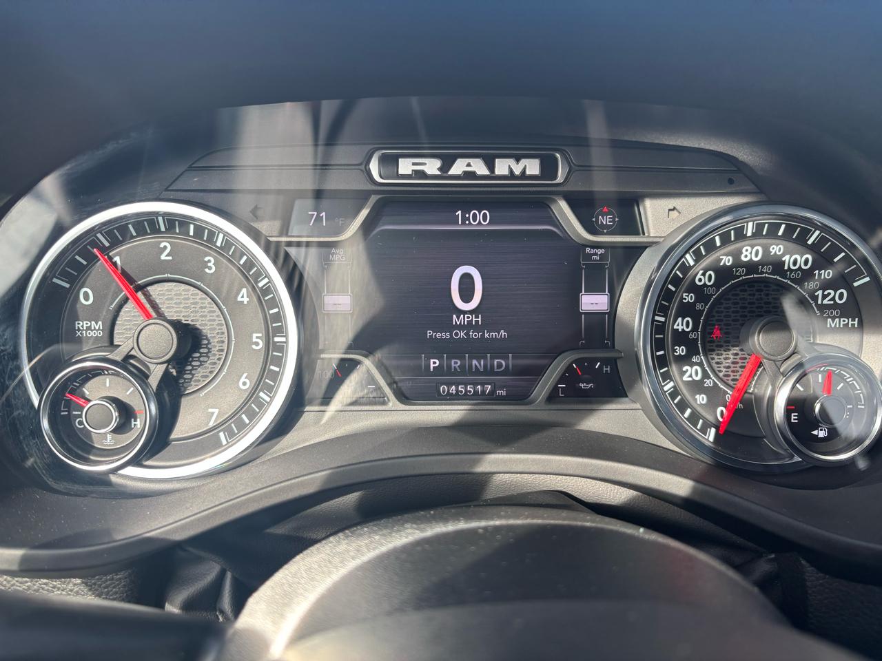 RAM 1500 Big Horn 4x4 Crew Cab 5'7" Box 2023