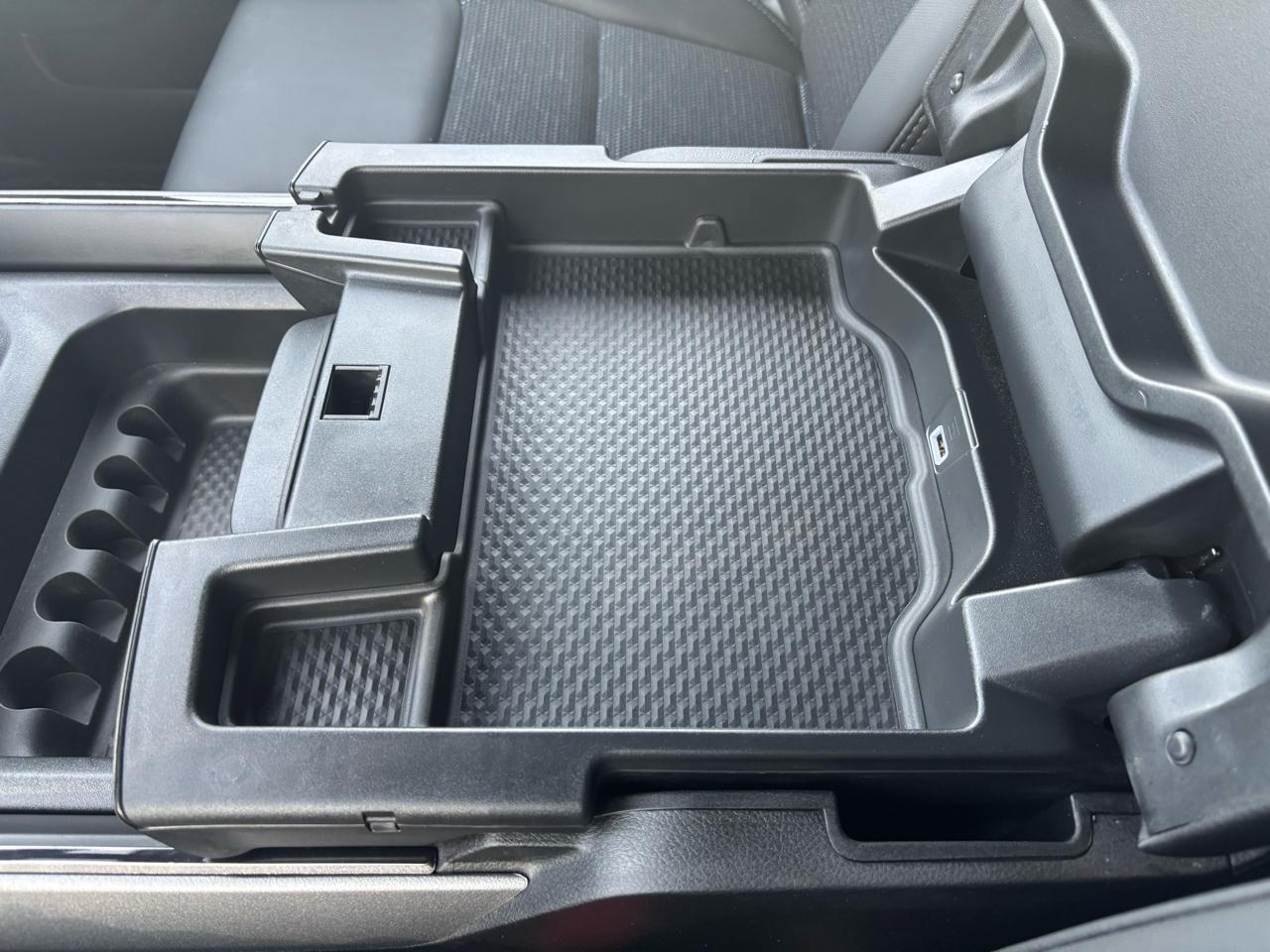 RAM 1500 Big Horn 4x4 Crew Cab 5'7" Box 2023