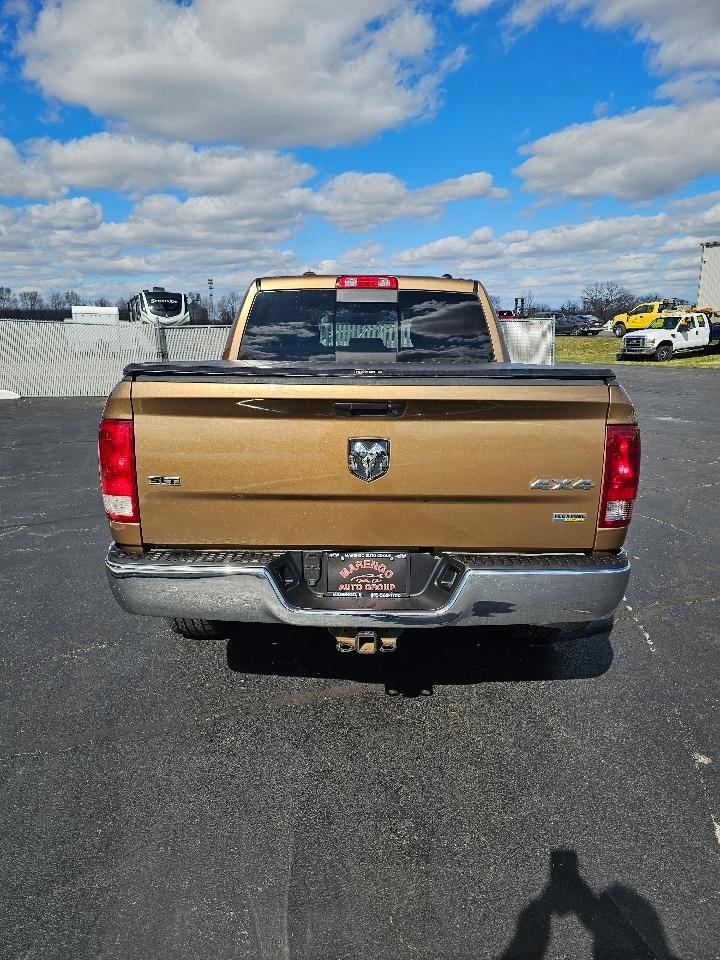 RAM 1500 4WD Crew Cab 140.5" SLT 2011