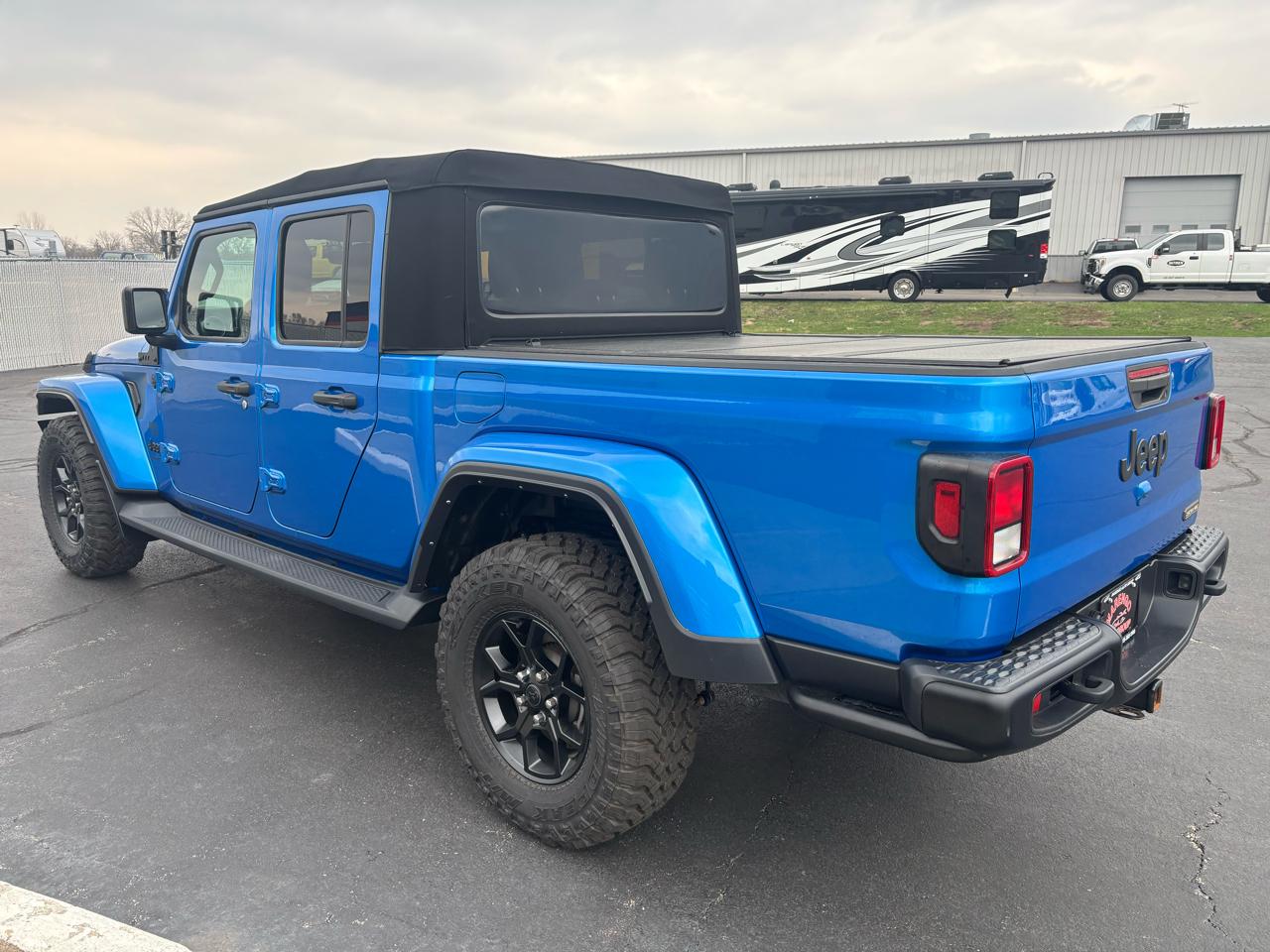 Jeep Gladiator Freedom 4x4 *Ltd Avail* 2021