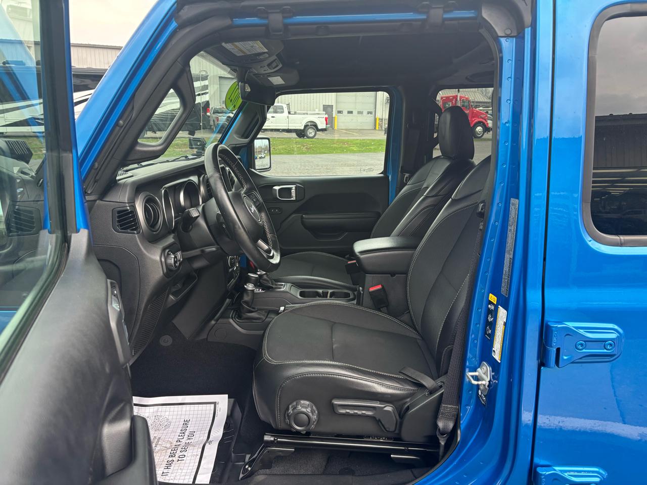 Jeep Gladiator Freedom 4x4 *Ltd Avail* 2021