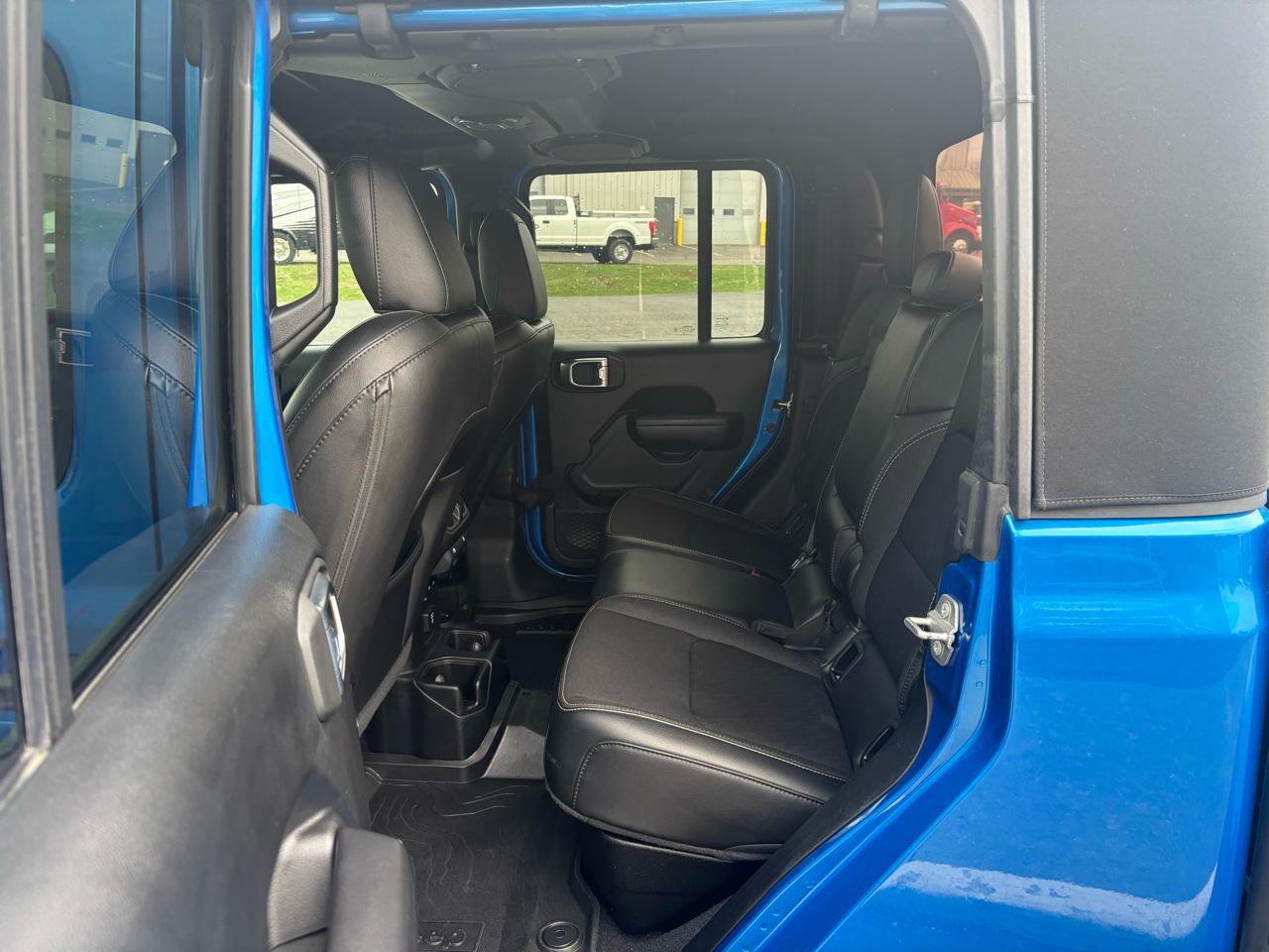 Jeep Gladiator Freedom 4x4 *Ltd Avail* 2021