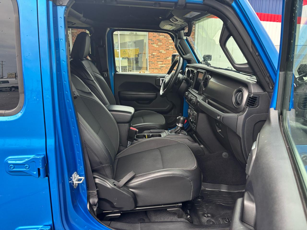 Jeep Gladiator Freedom 4x4 *Ltd Avail* 2021