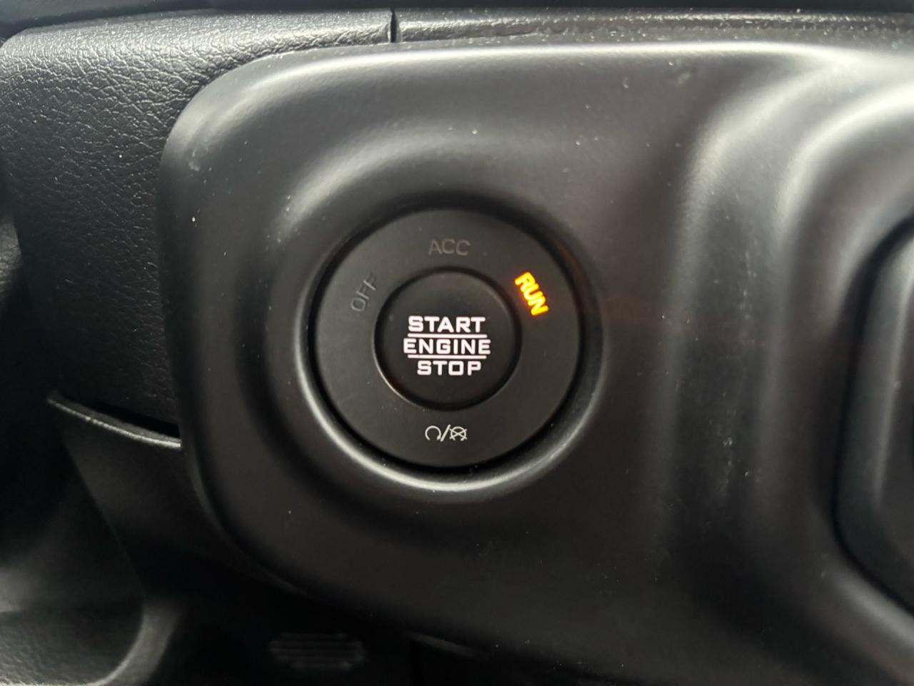 Jeep Gladiator Freedom 4x4 *Ltd Avail* 2021