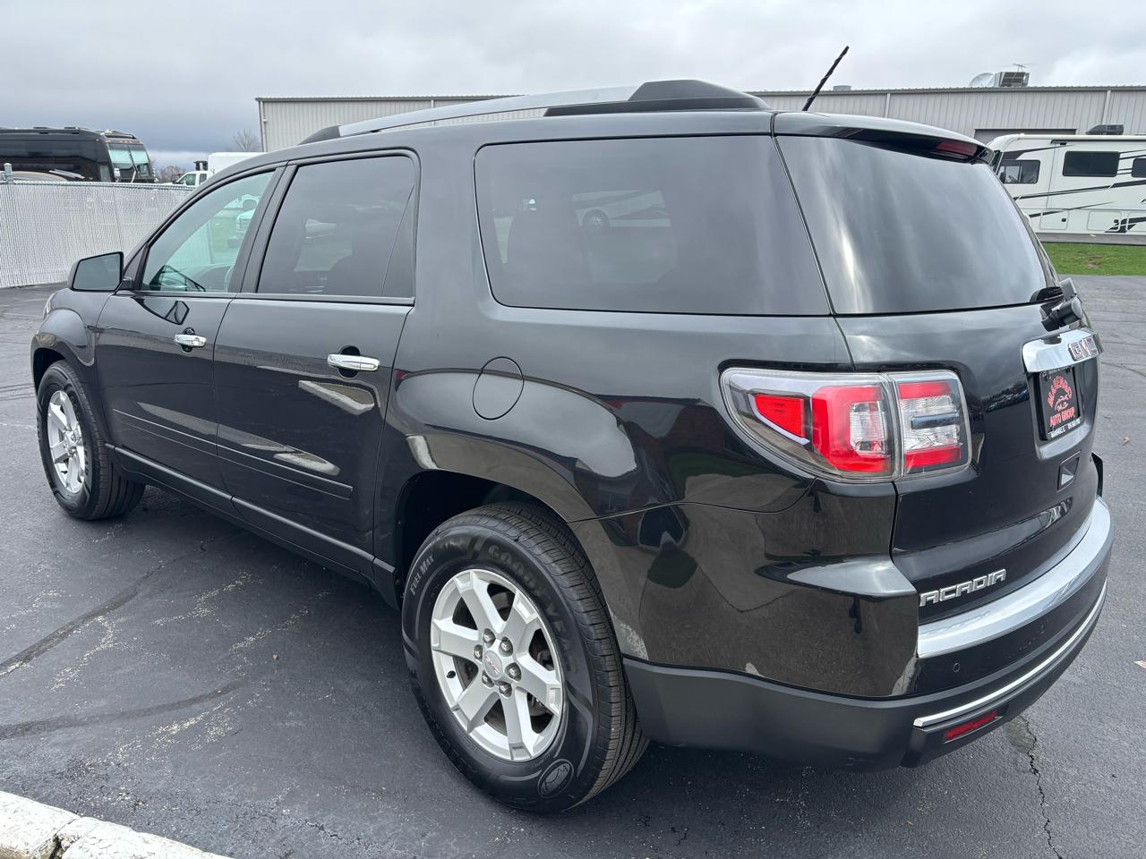 GMC Acadia AWD 4dr SLE w/SLE-2 2015