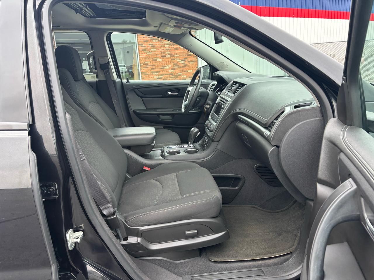 GMC Acadia AWD 4dr SLE w/SLE-2 2015