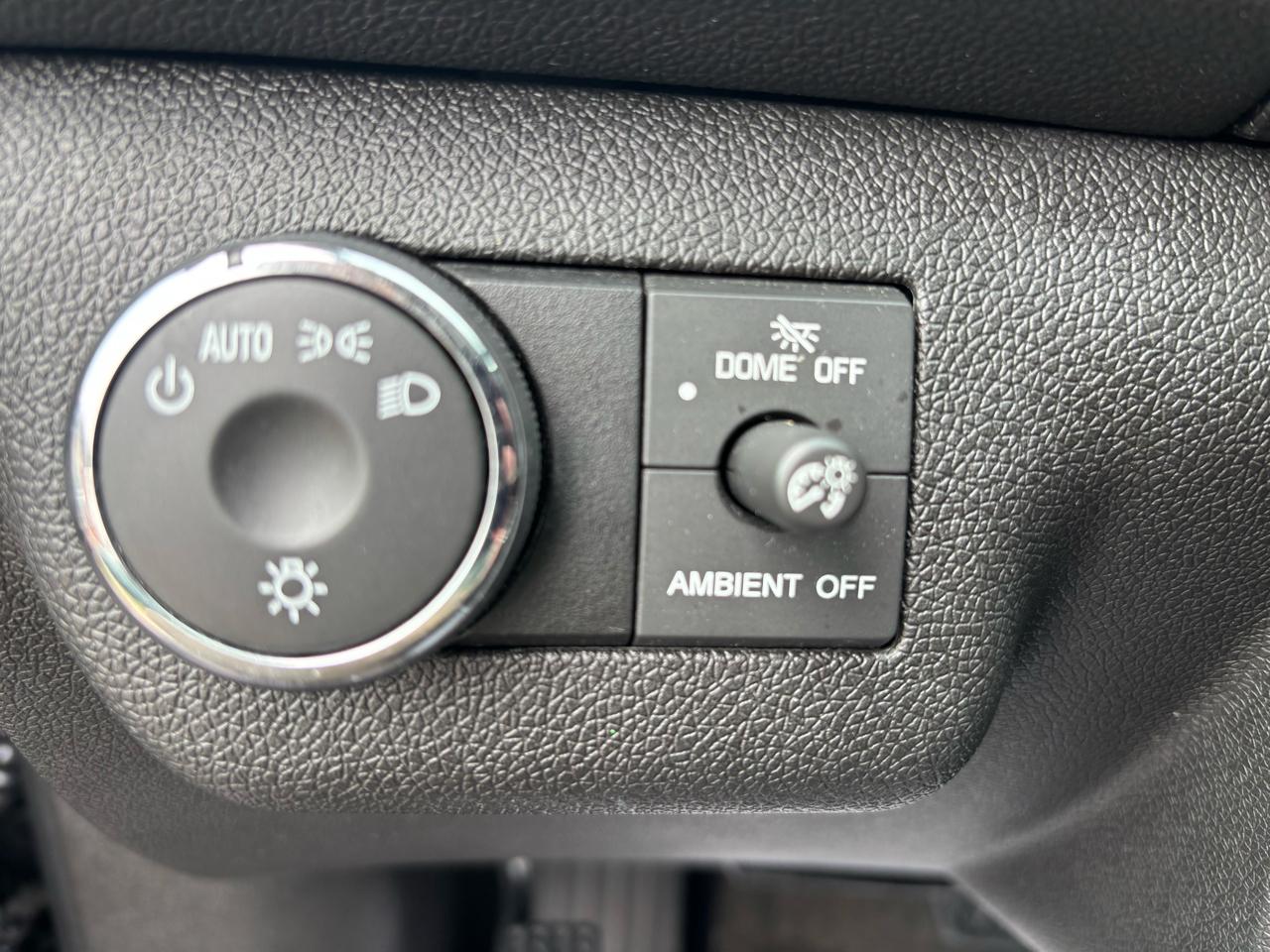 GMC Acadia AWD 4dr SLE w/SLE-2 2015