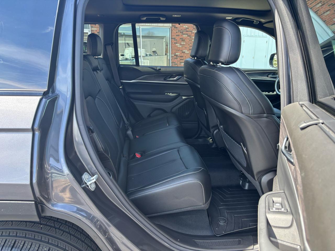 Jeep Grand Cherokee Limited 4x4 2024