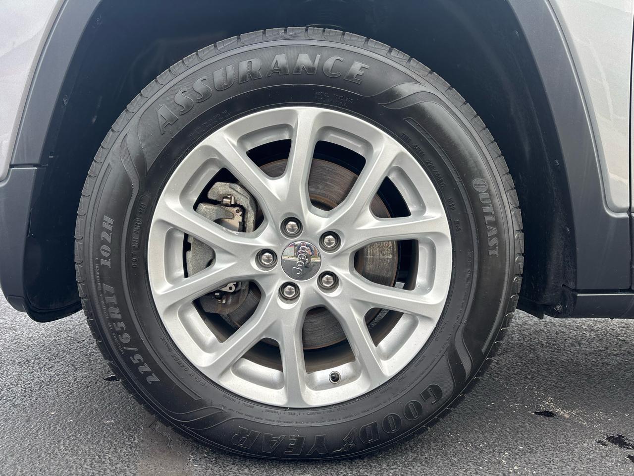 Jeep Cherokee 4WD 4dr Latitude 2016