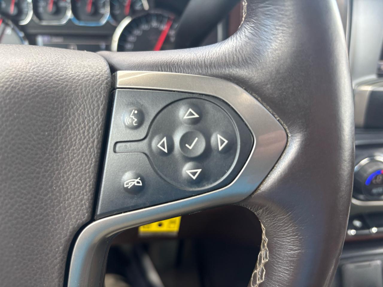 Chevrolet Silverado 1500 4WD Crew Cab 143.5" High Country 2014