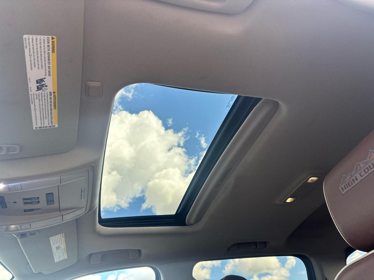 Chevrolet Silverado 1500 4WD Crew Cab 143.5" High Country 2014