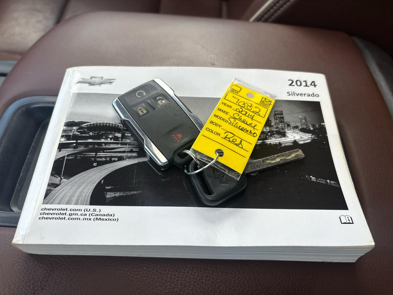 Chevrolet Silverado 1500 4WD Crew Cab 143.5" High Country 2014