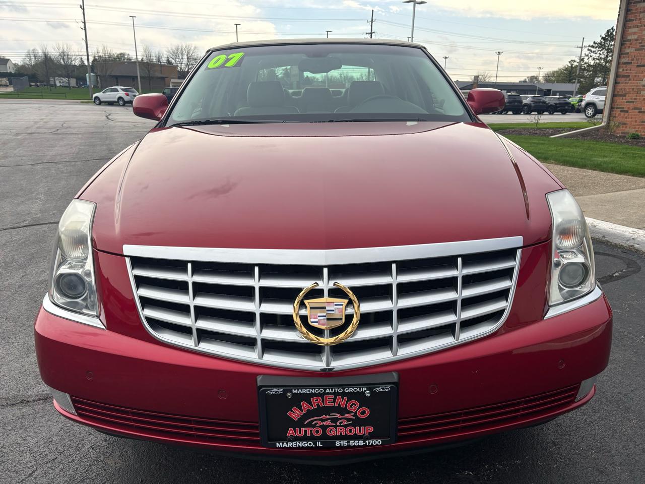 Cadillac DTS 4dr Sdn Luxury I 2007