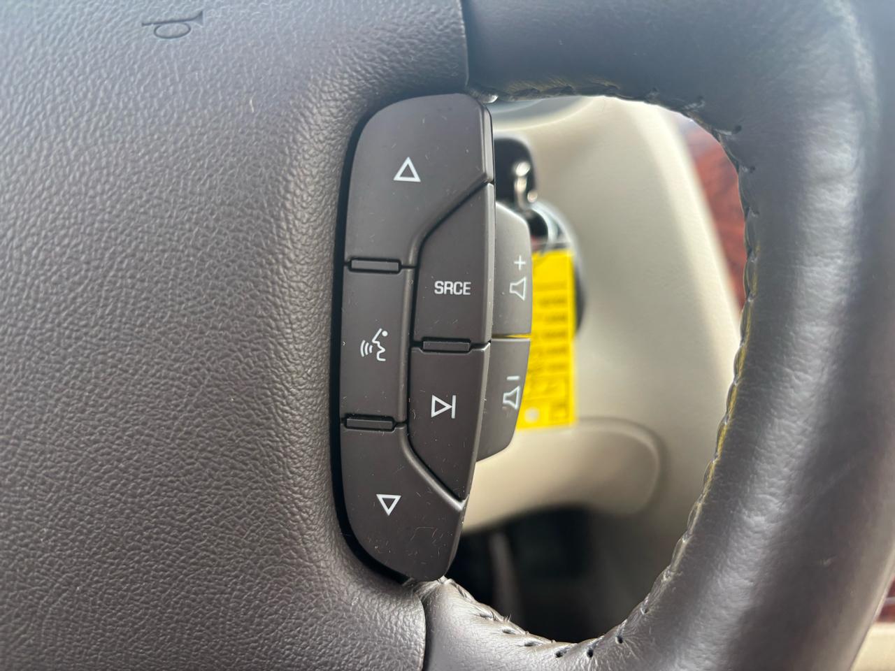 Cadillac DTS 4dr Sdn Luxury I 2007