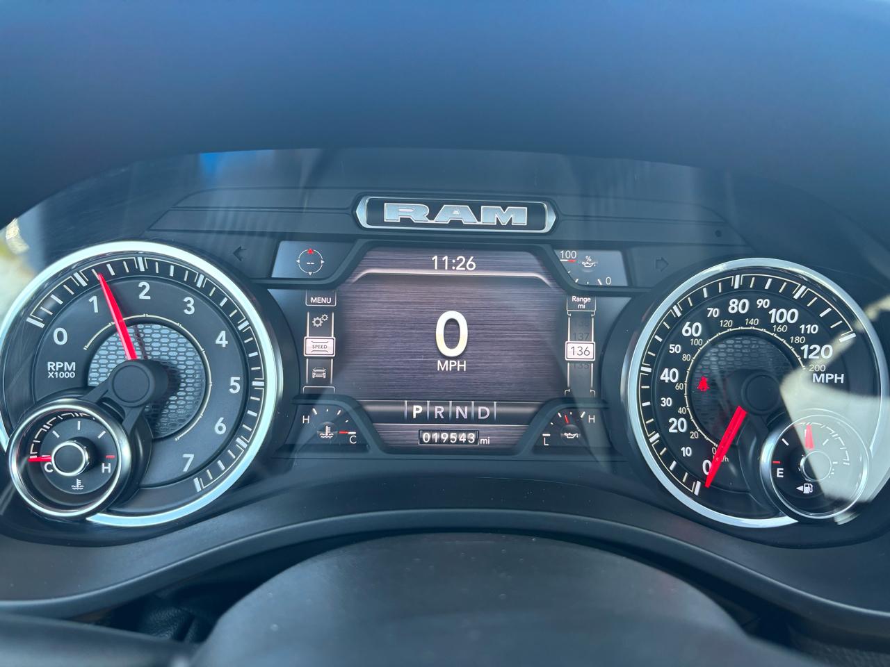 RAM 1500 Laramie 4x4 Crew Cab 5'7" Box 2024