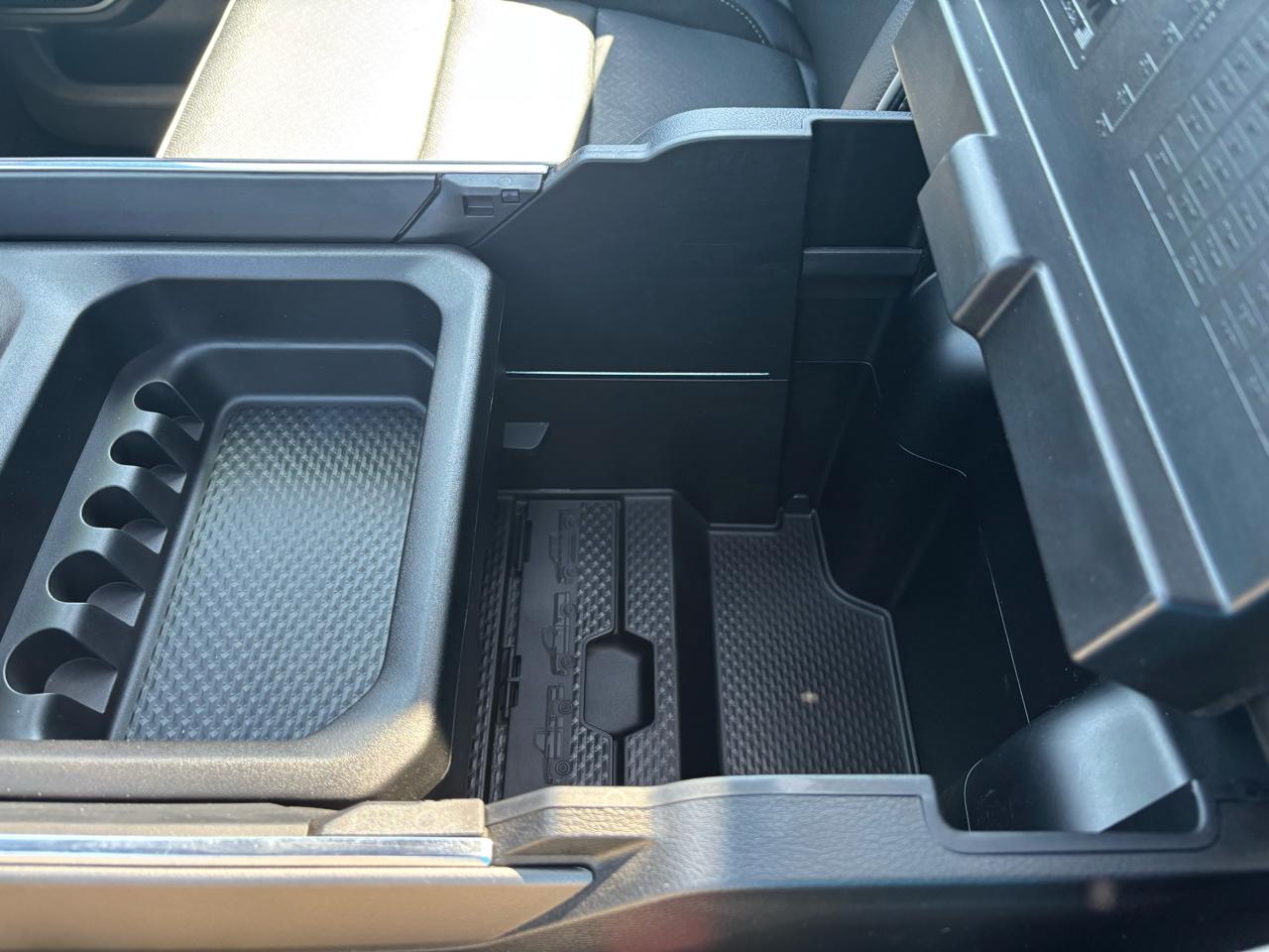 RAM 1500 Laramie 4x4 Crew Cab 5'7" Box 2024