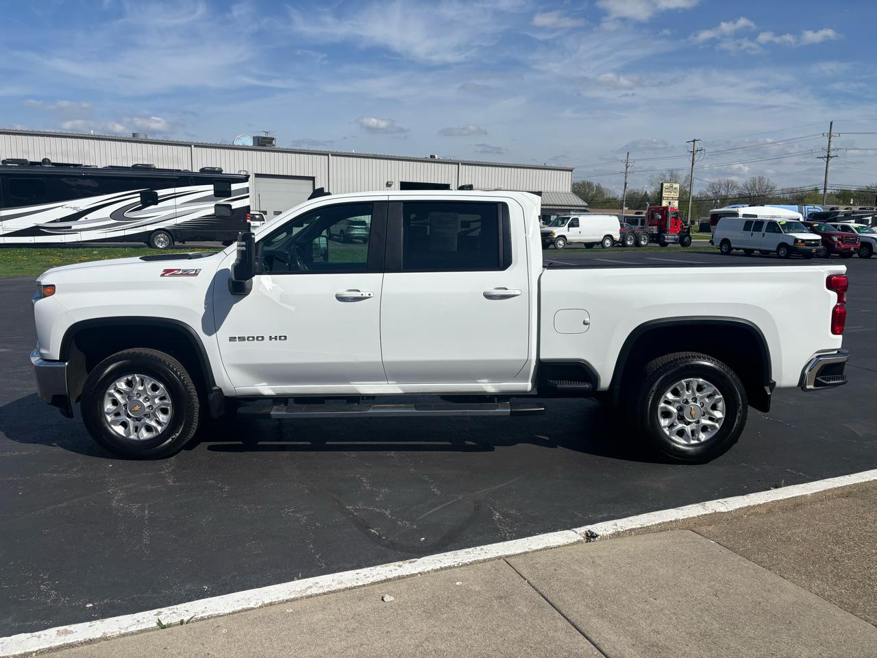 Chevrolet Silverado 2500HD 4WD Crew Cab 159" LT 2022