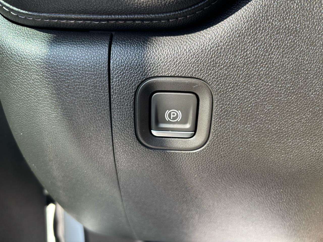 Chevrolet Silverado 2500HD 4WD Crew Cab 159" LT 2022