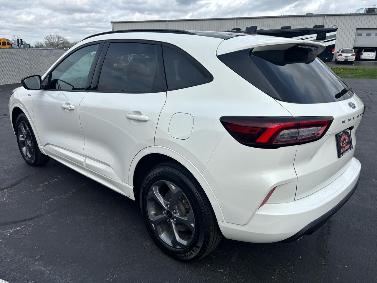Ford Escape ST-Line AWD 2023
