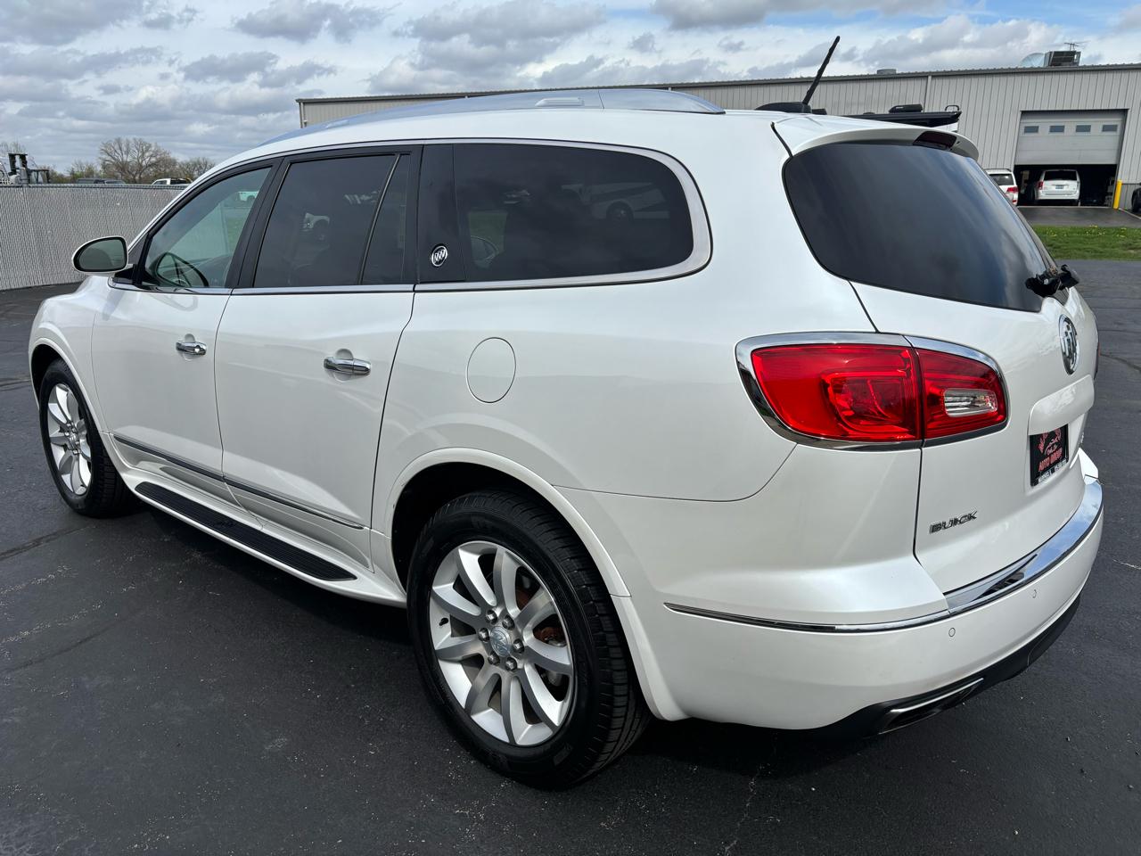 Buick Enclave AWD 4dr Premium 2017