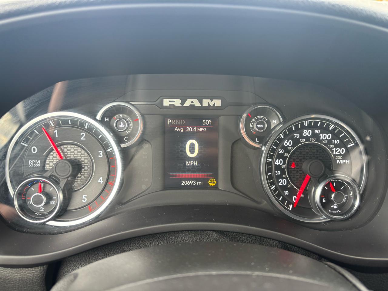 RAM 2500 Tradesman 4x4 Crew Cab 6'4" Box 2024