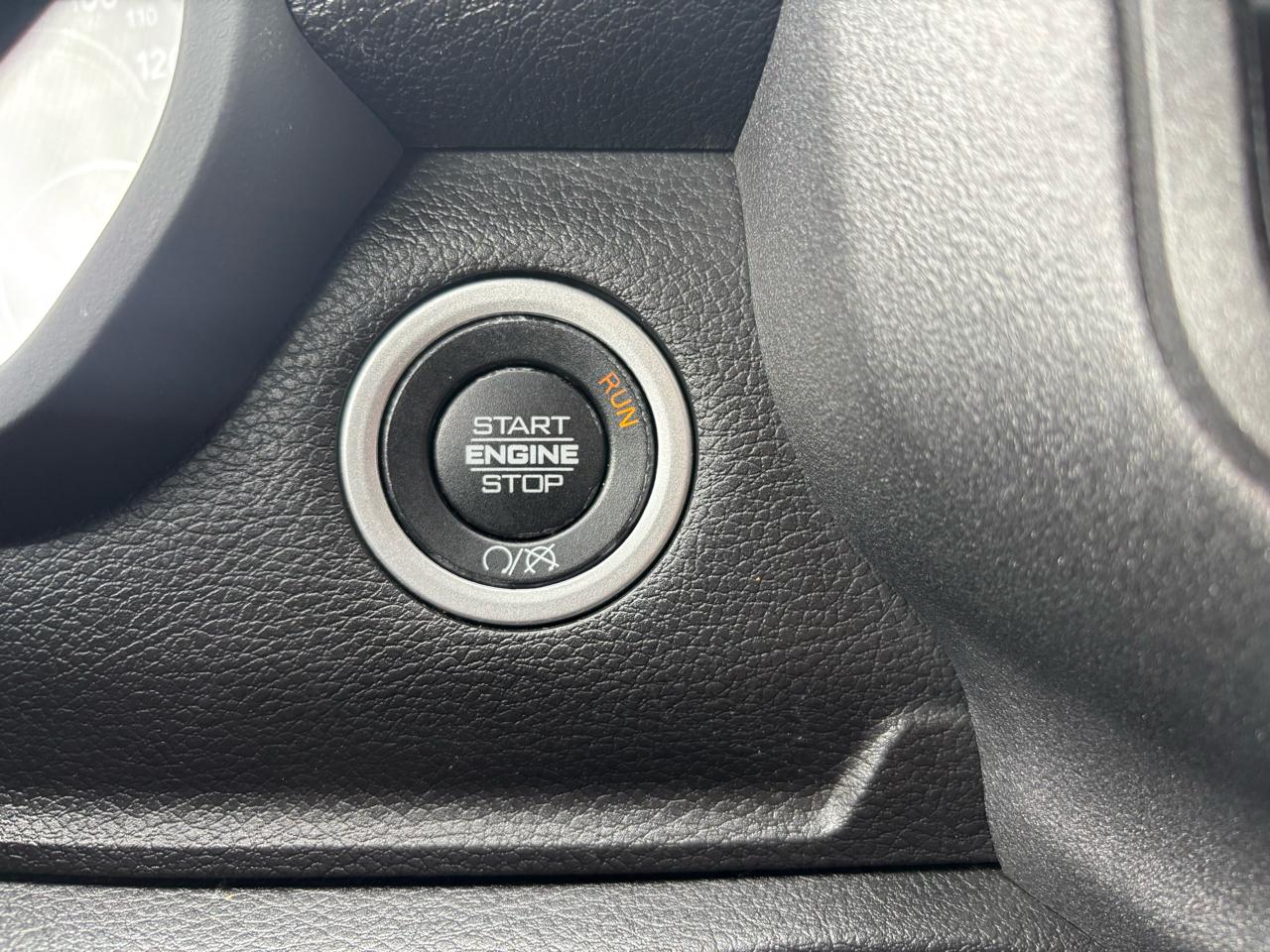 RAM 2500 Tradesman 4x4 Crew Cab 6'4" Box 2024