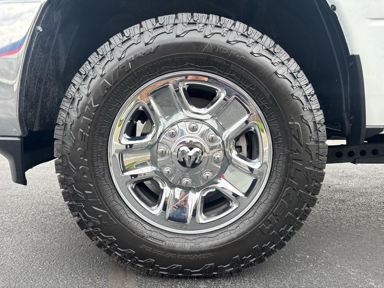 RAM 2500 Tradesman 4x4 Crew Cab 6'4" Box 2024