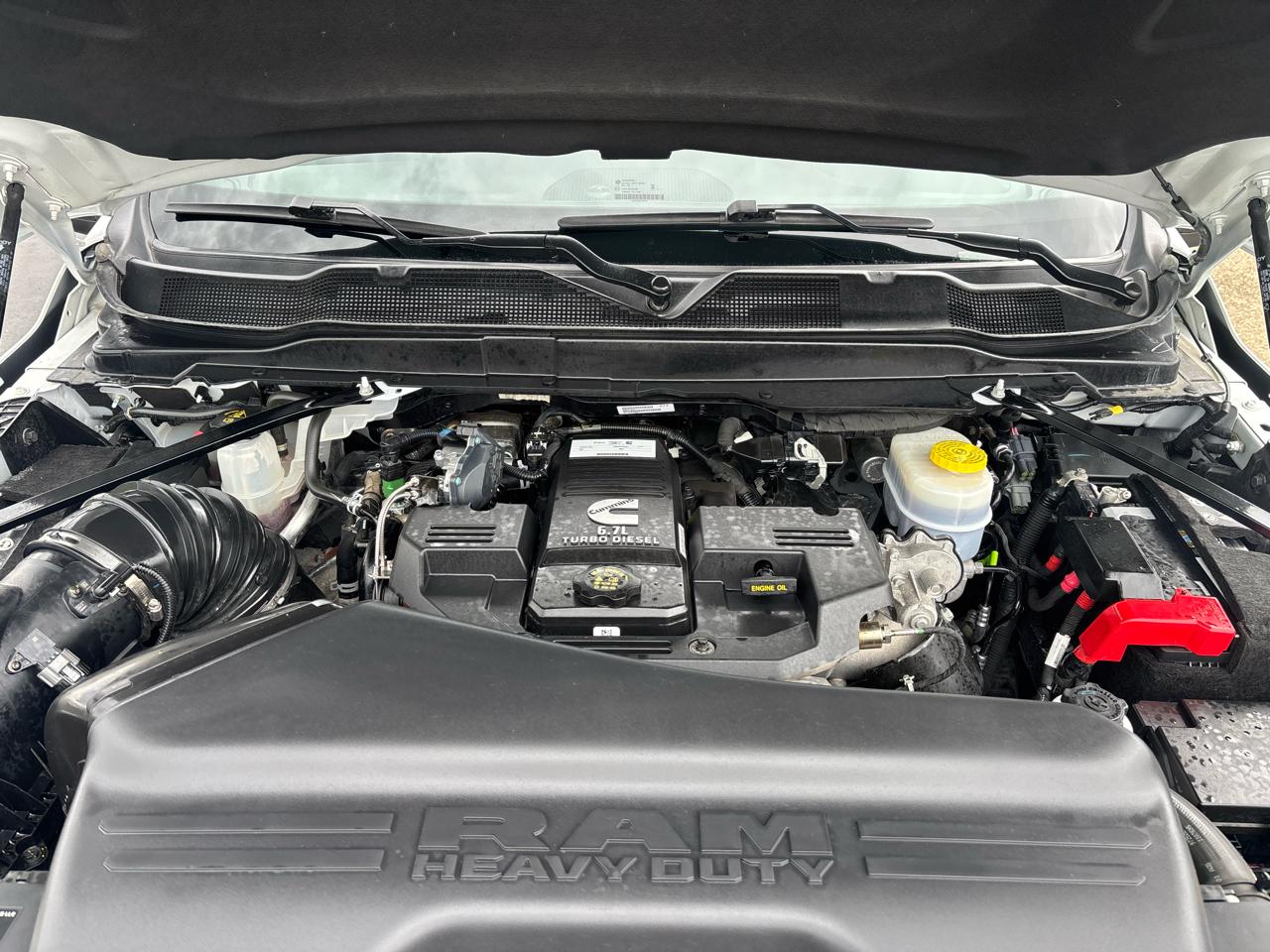 RAM 2500 Tradesman 4x4 Crew Cab 6'4" Box 2024