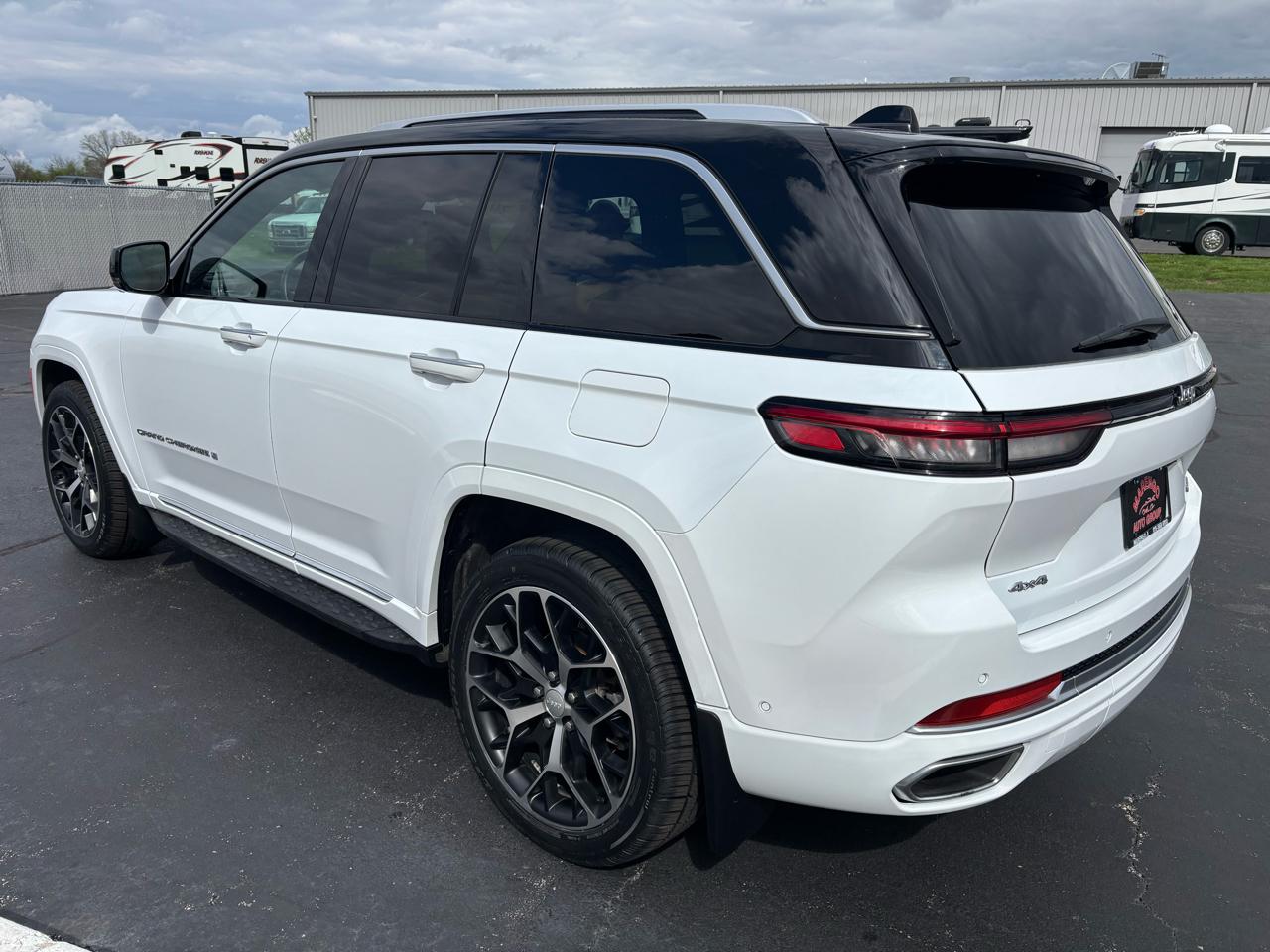 Jeep Grand Cherokee Summit Reserve 4x4 2023