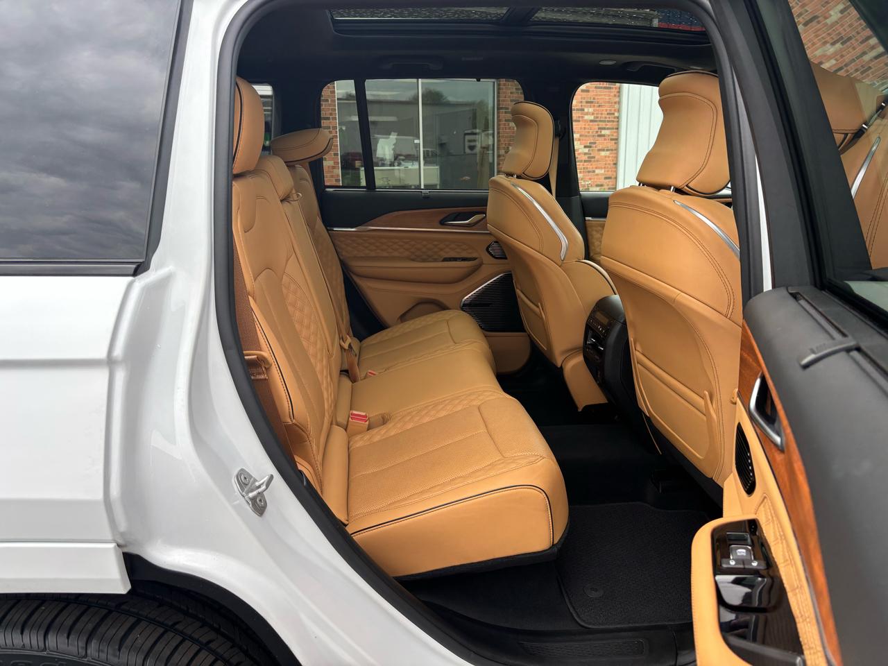 Jeep Grand Cherokee Summit Reserve 4x4 2023