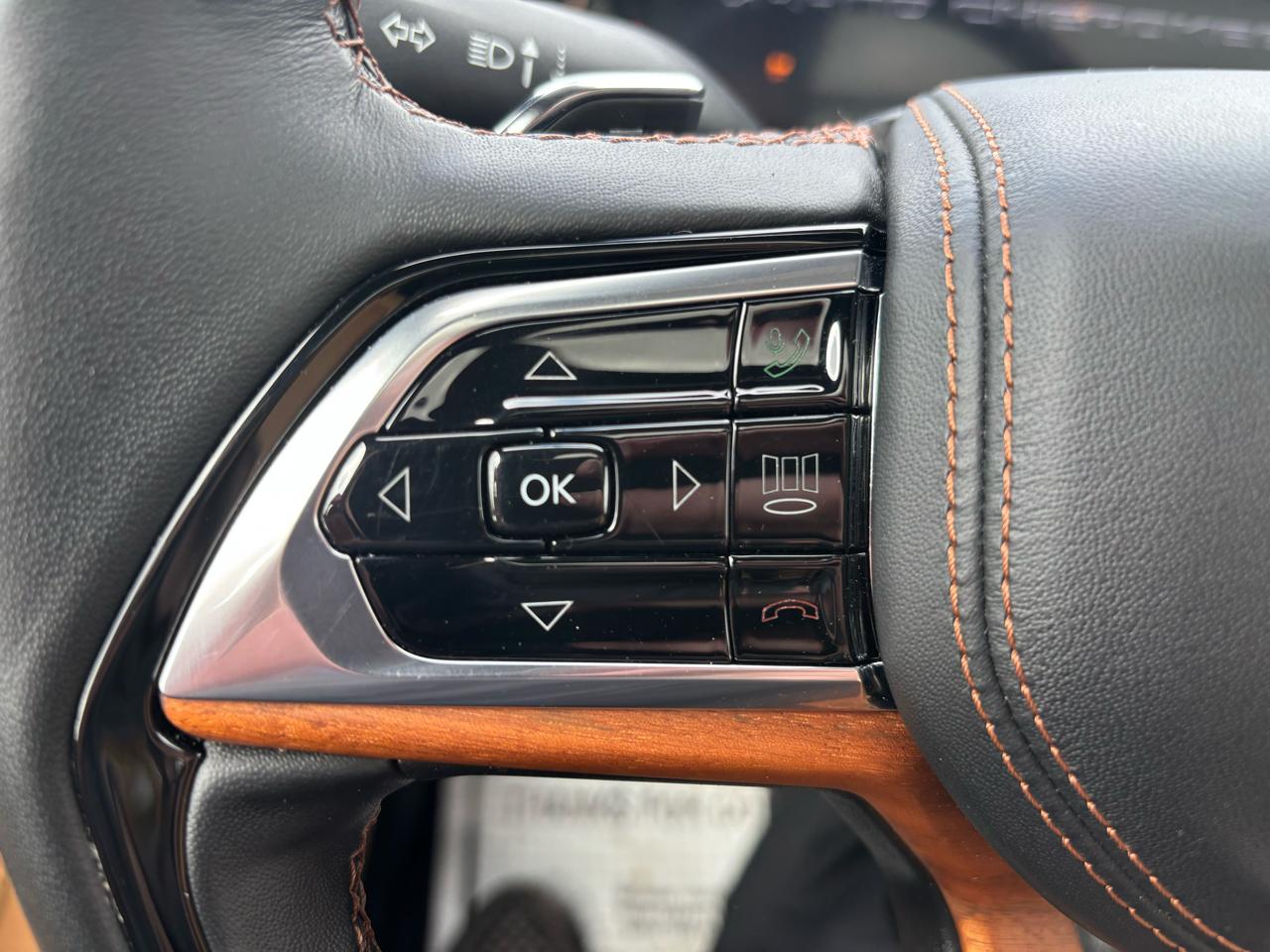 Jeep Grand Cherokee Summit Reserve 4x4 2023