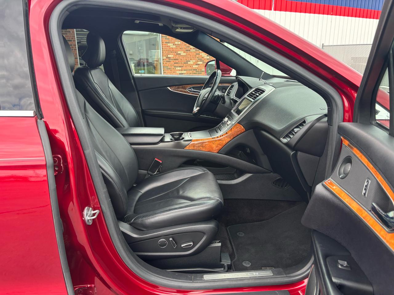 Lincoln MKX AWD 4dr Reserve 2016