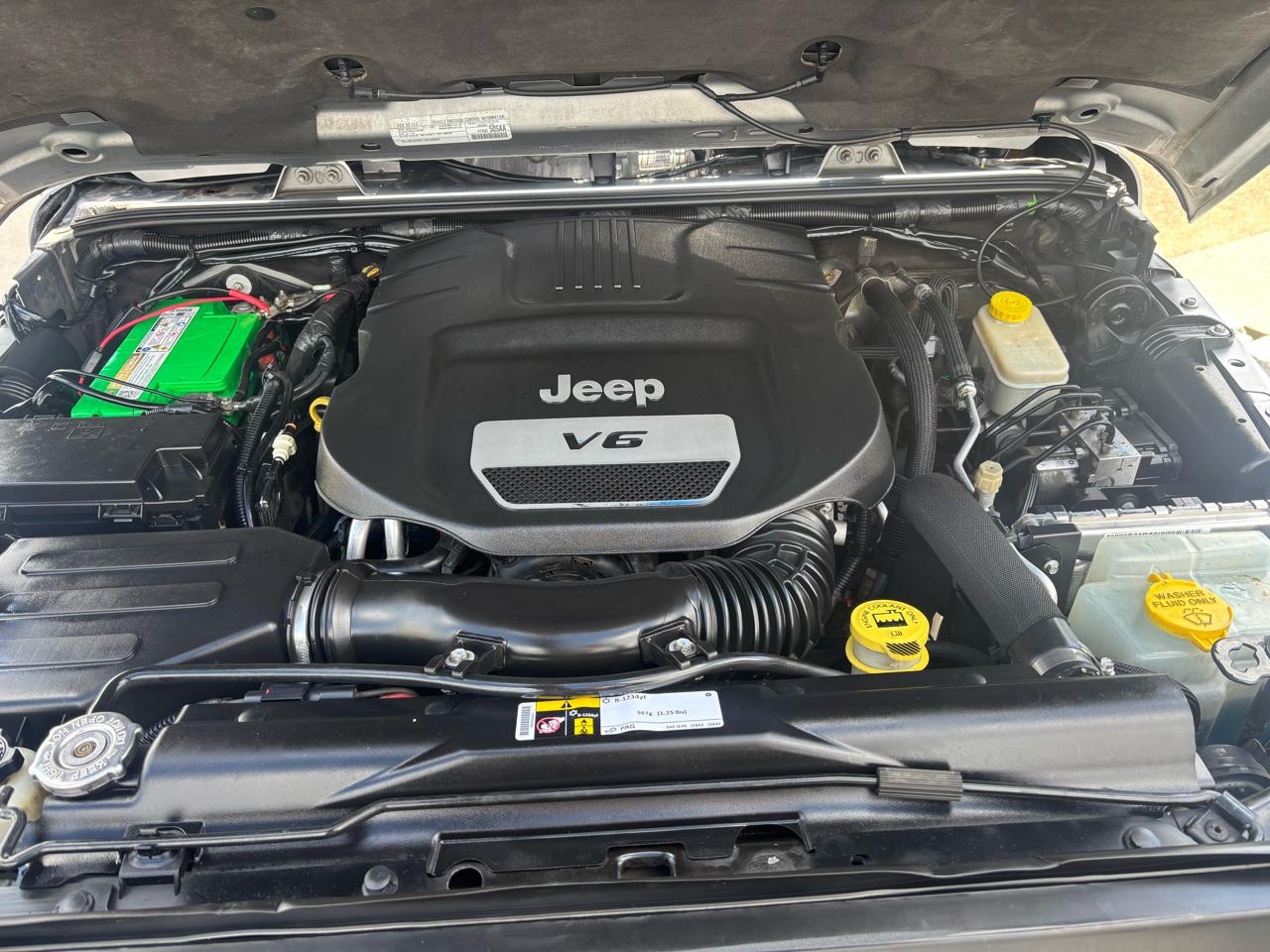 Jeep Wrangler Unlimited 4WD 4dr Sahara 2016
