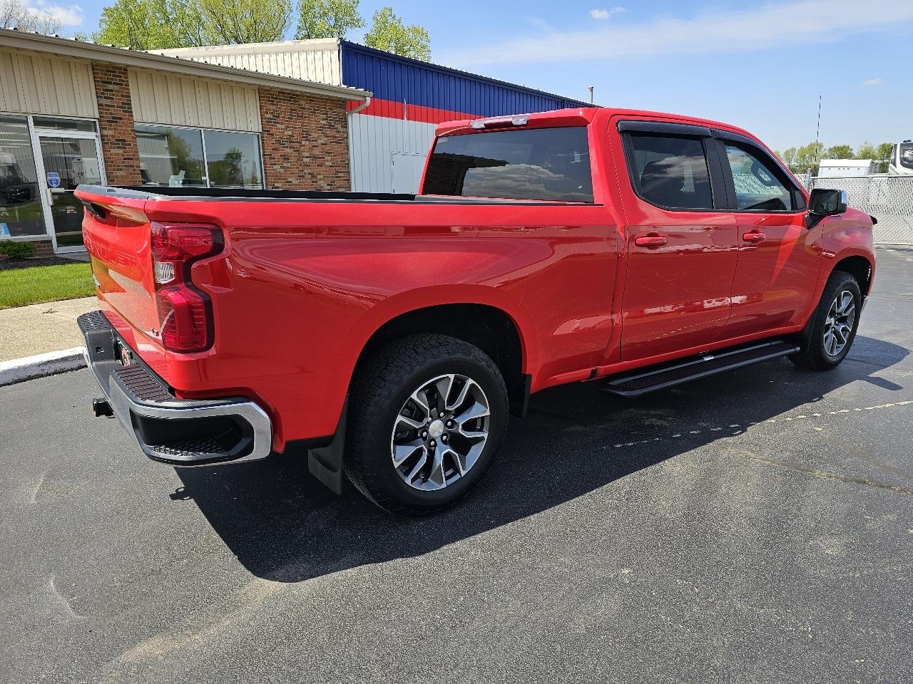 Chevrolet Silverado 1500 4WD Crew Cab 157" LT 2022