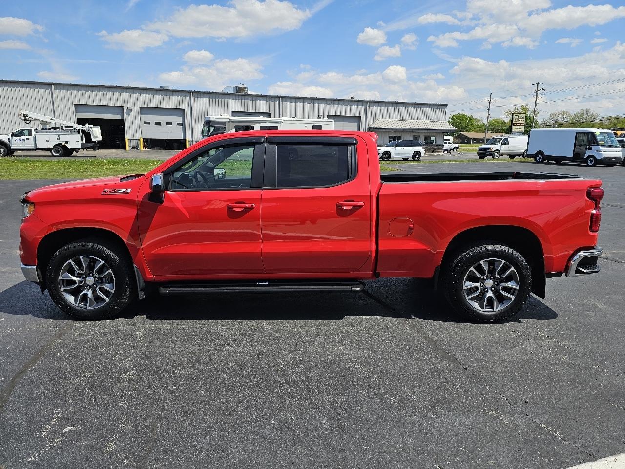 Chevrolet Silverado 1500 4WD Crew Cab 157" LT 2022