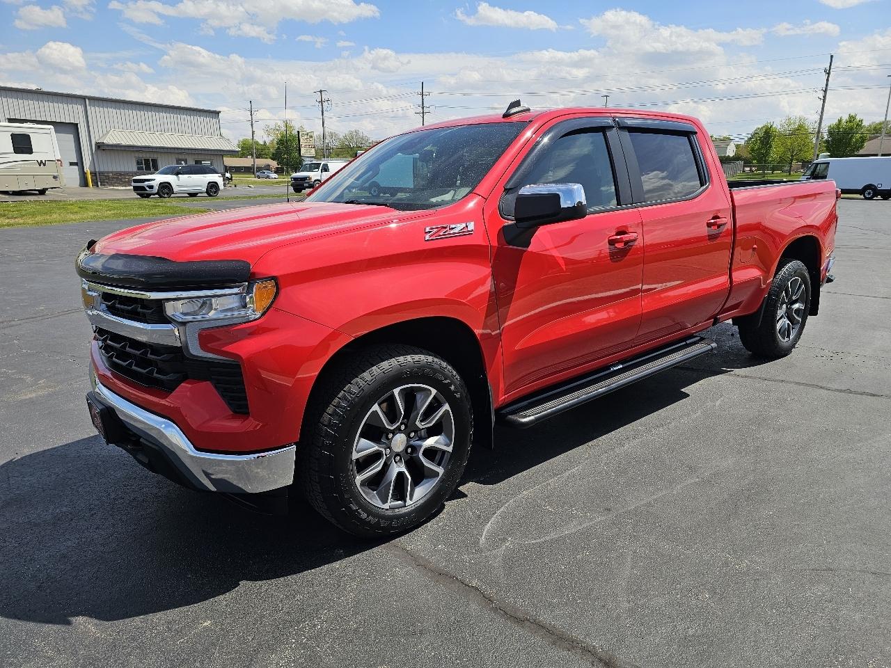 Chevrolet Silverado 1500 4WD Crew Cab 157" LT 2022