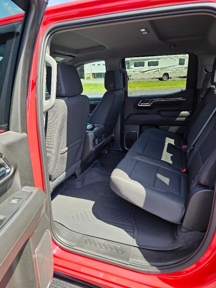 Chevrolet Silverado 1500 4WD Crew Cab 157" LT 2022