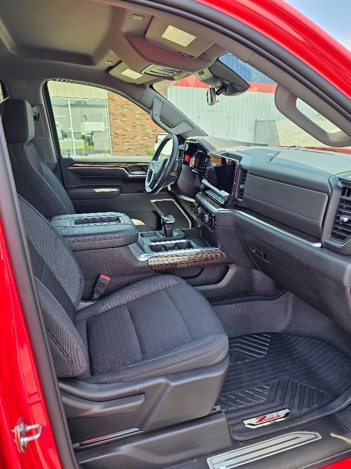 Chevrolet Silverado 1500 4WD Crew Cab 157" LT 2022