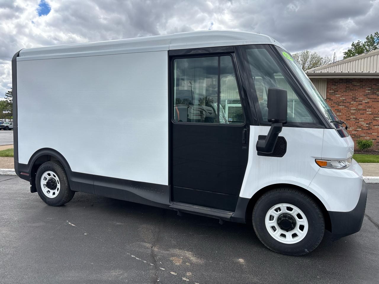 2024 BrightDrop Zevo 400 eAWD 400