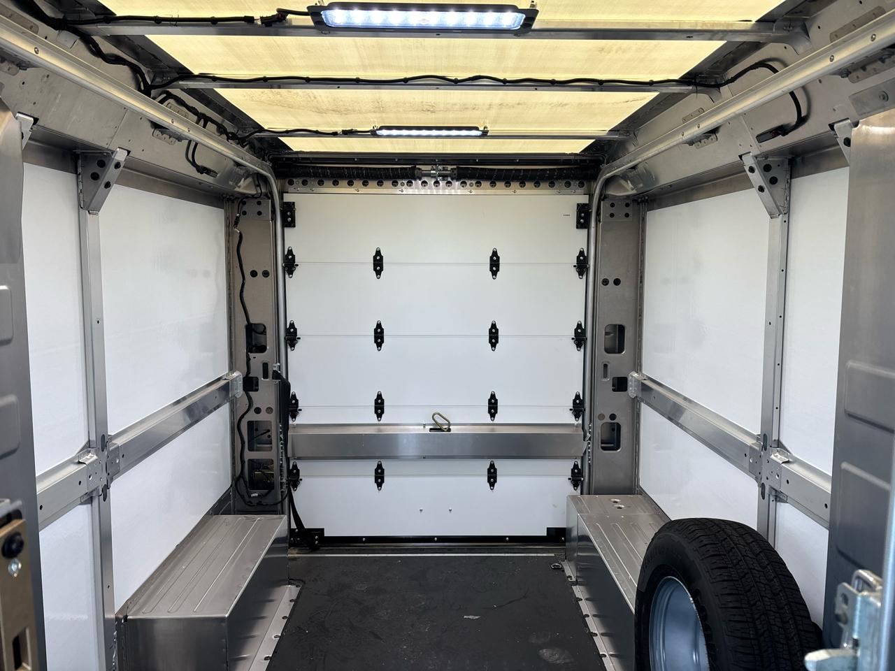 BrightDrop Zevo 400 eAWD 400 2024